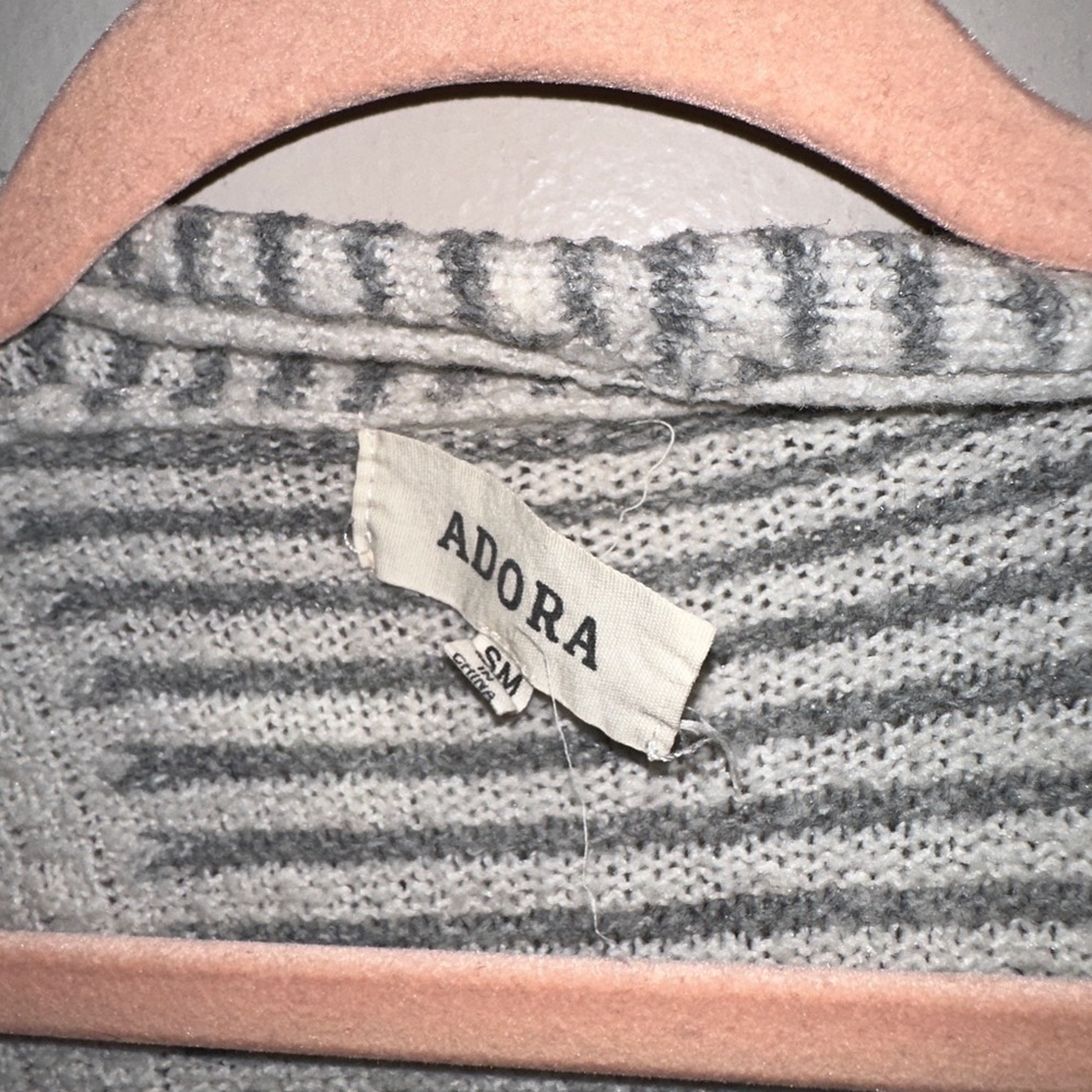 Adora Cardigan - Picture 2 of 2